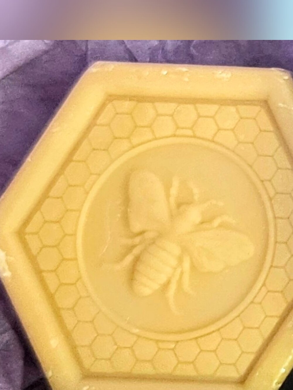 L’Occitane Discontinued 3.5 Bar Honey & Lemon Soap Hexagon Miel Citron Savon Bee